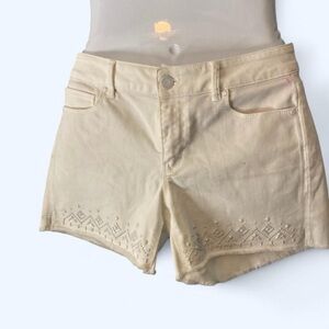 White House Black Market embroidered white denim shorts 4